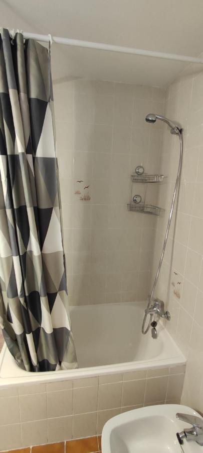 En Zona Centrica Y Tranquila. Apartment